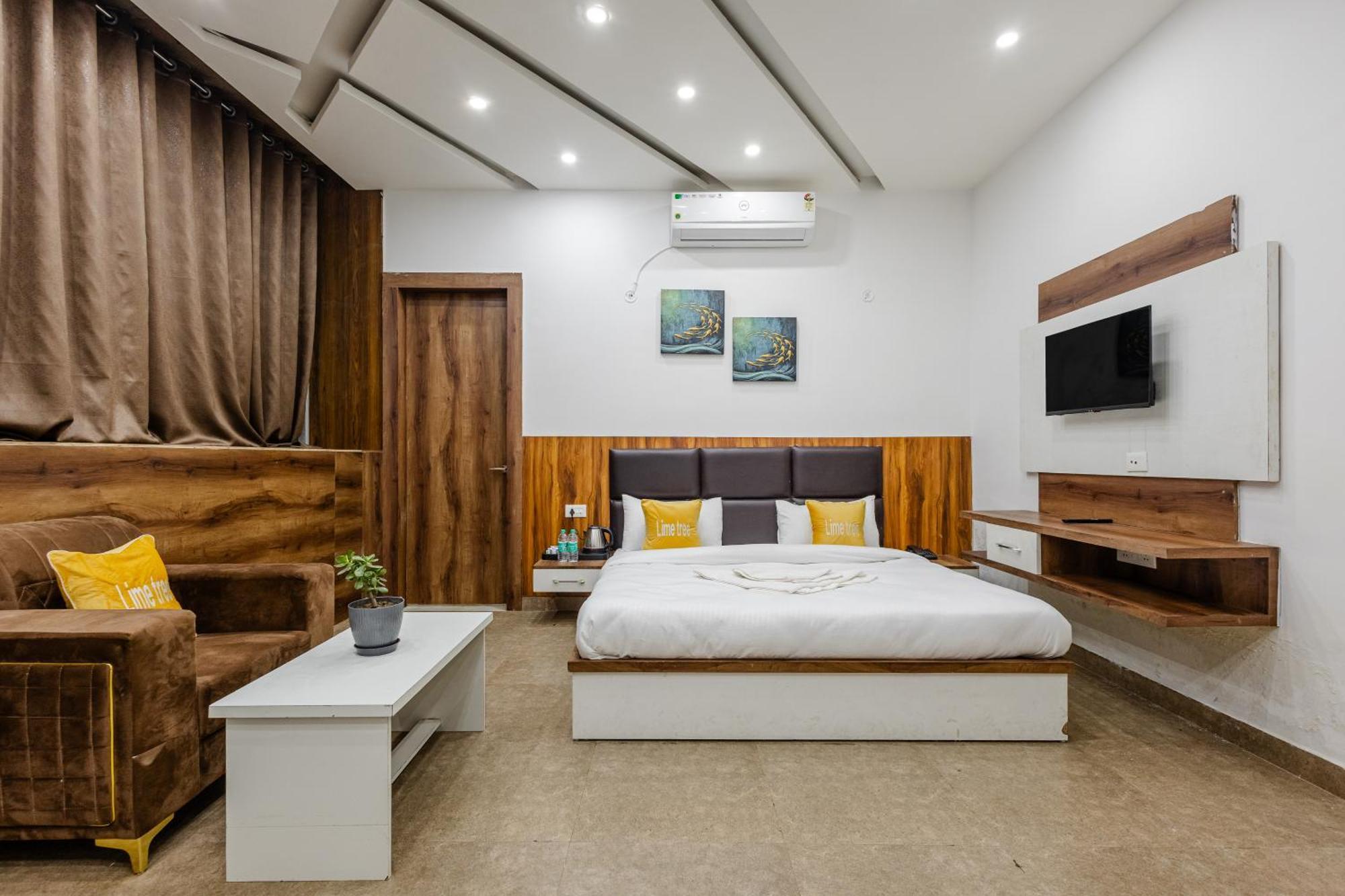 Lime Tree Hotel And Banquet Vrindāvan المظهر الخارجي الصورة
