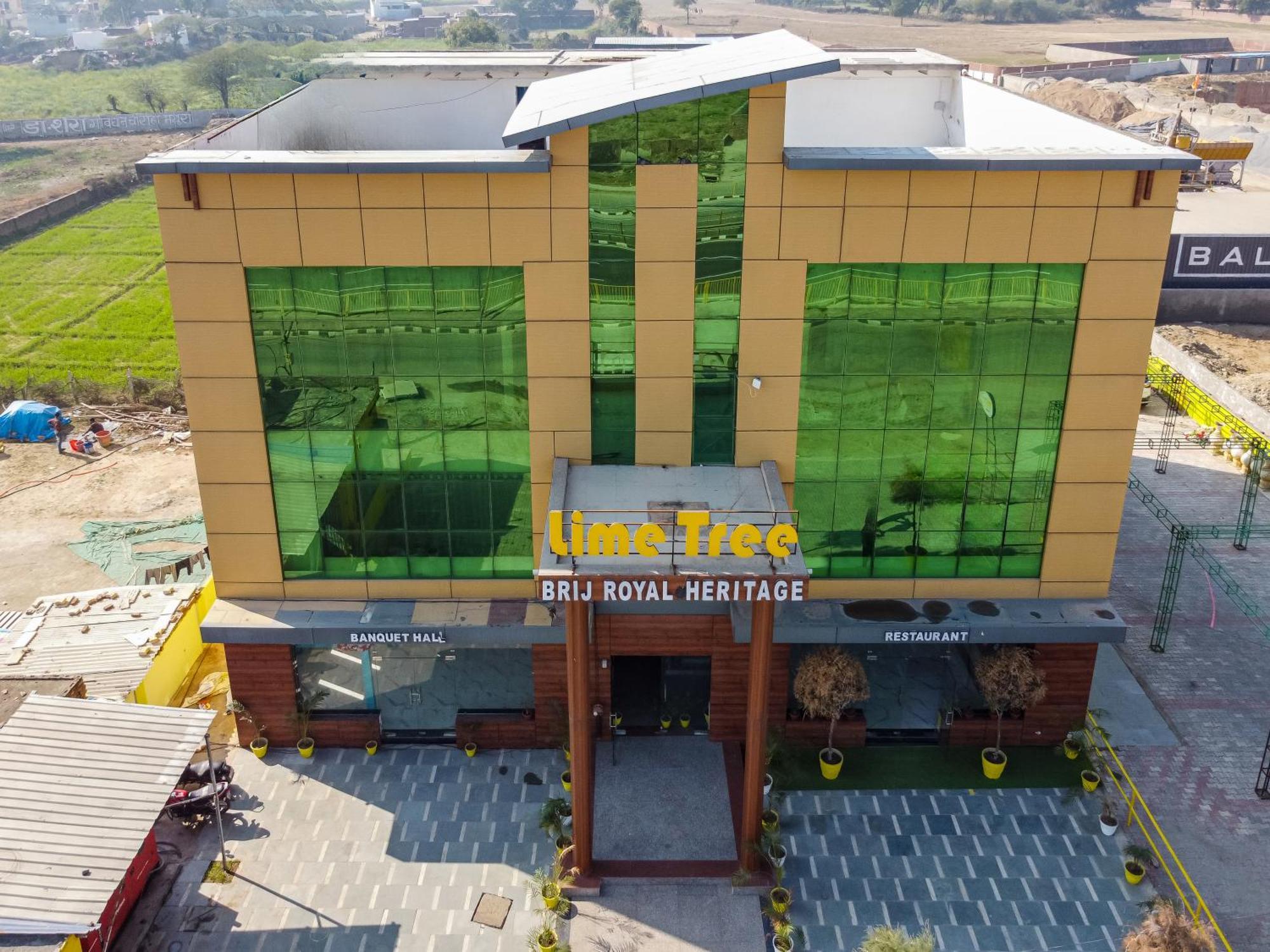Lime Tree Hotel And Banquet Vrindāvan المظهر الخارجي الصورة
