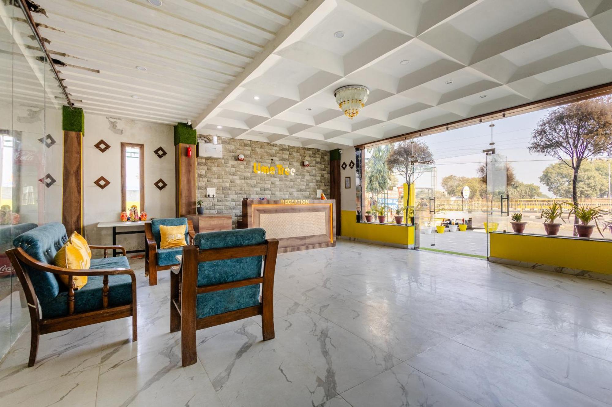 Lime Tree Hotel And Banquet Vrindāvan المظهر الخارجي الصورة