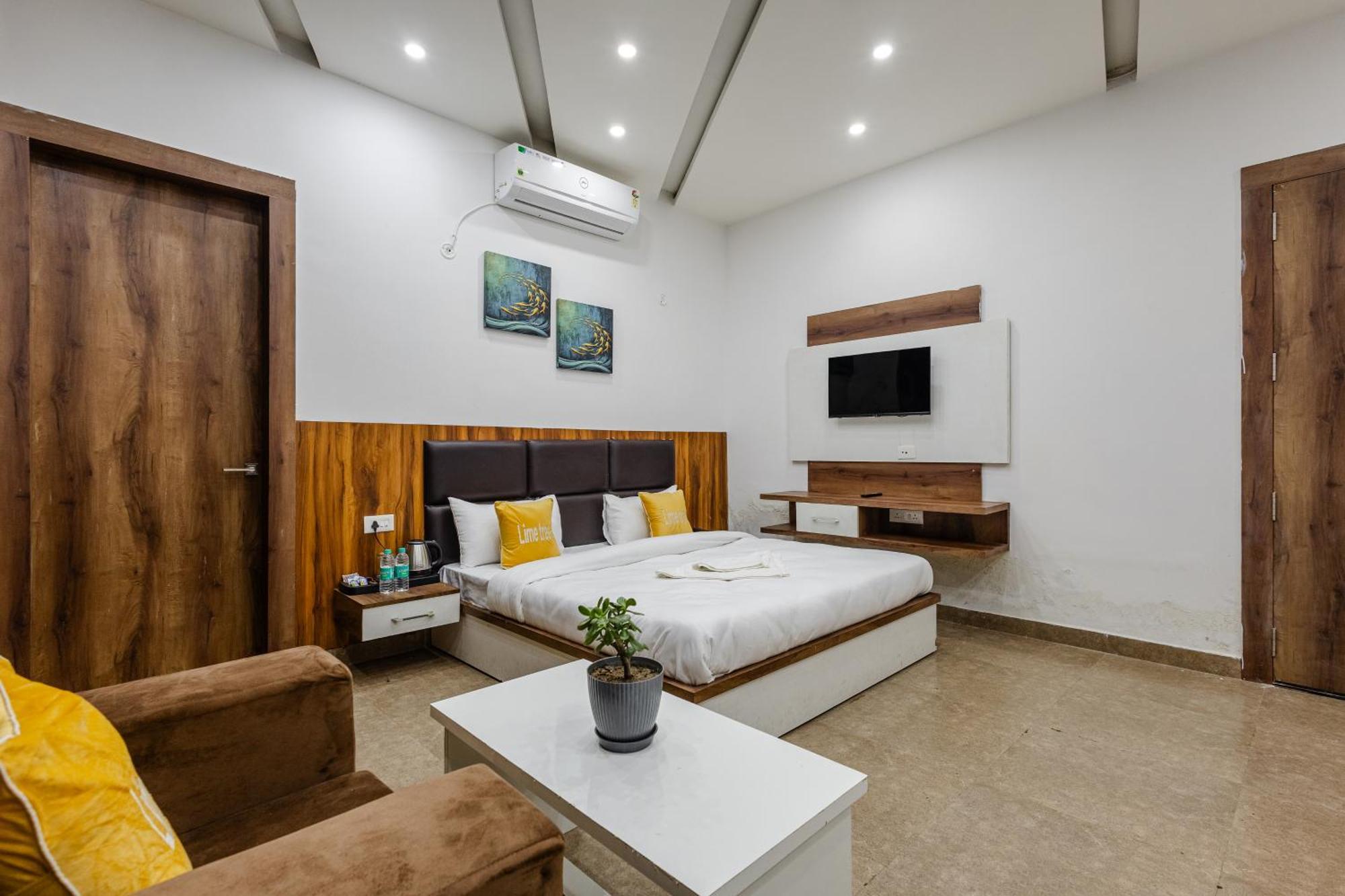 Lime Tree Hotel And Banquet Vrindāvan المظهر الخارجي الصورة