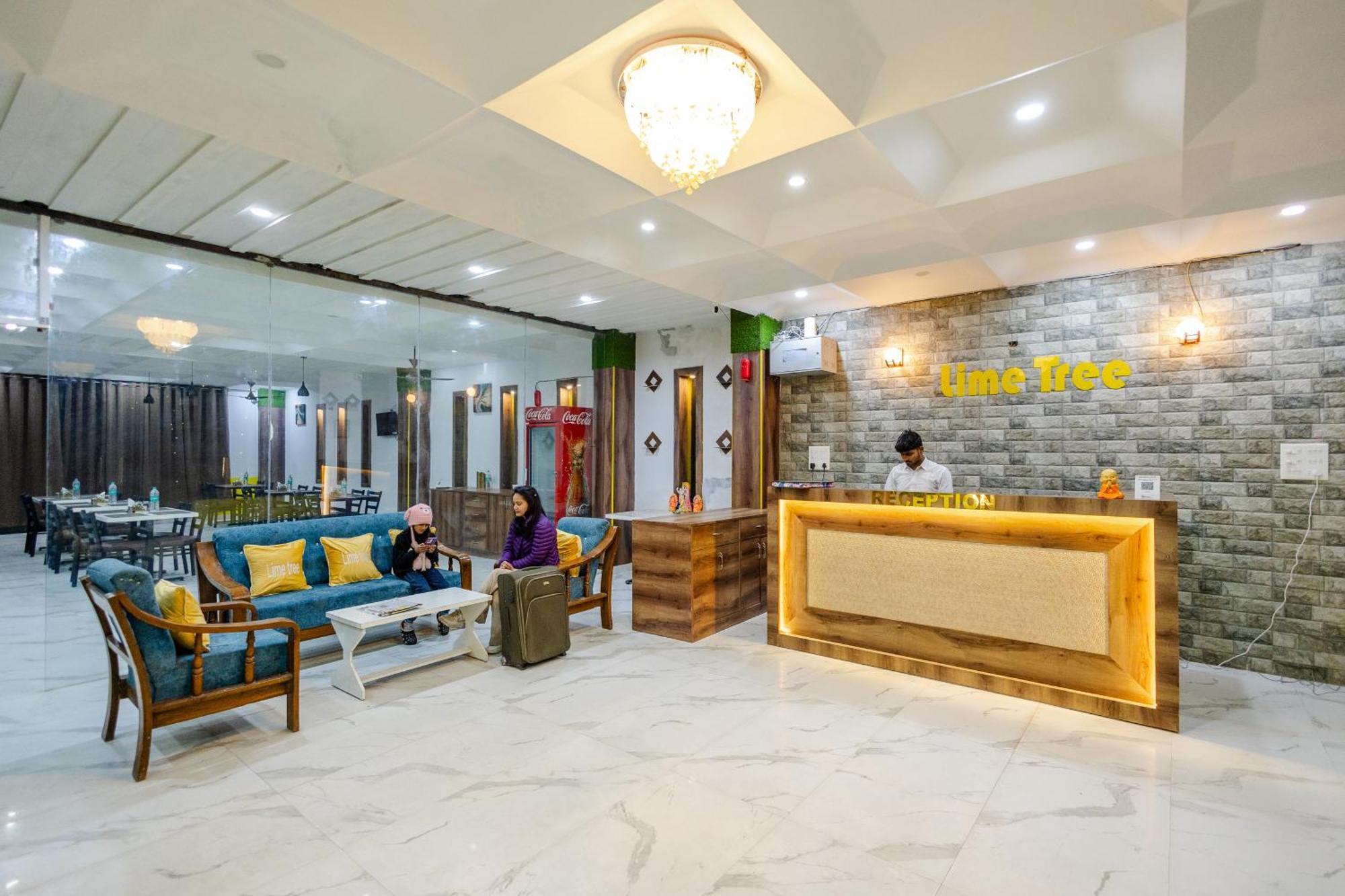 Lime Tree Hotel And Banquet Vrindāvan المظهر الخارجي الصورة