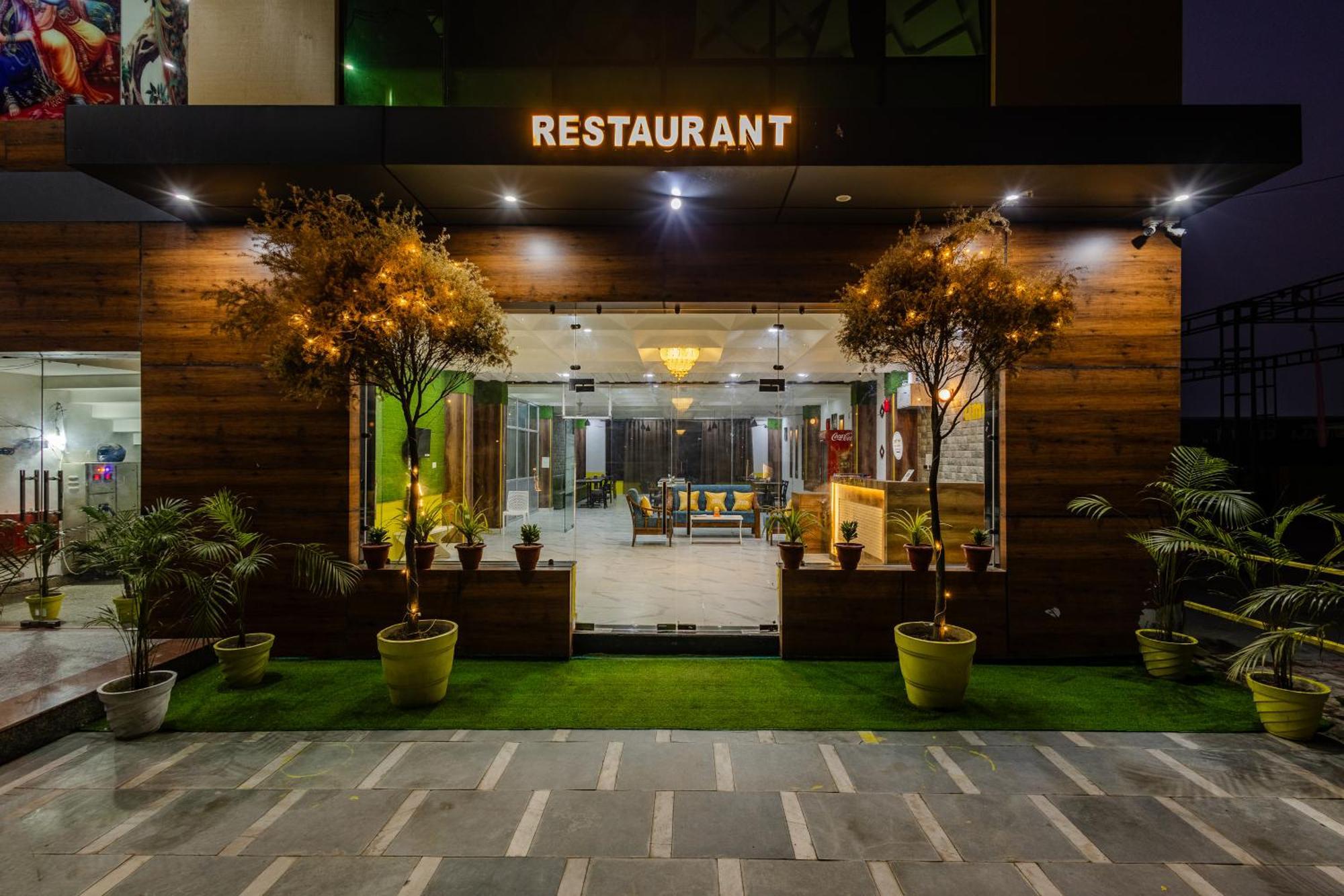 Lime Tree Hotel And Banquet Vrindāvan المظهر الخارجي الصورة