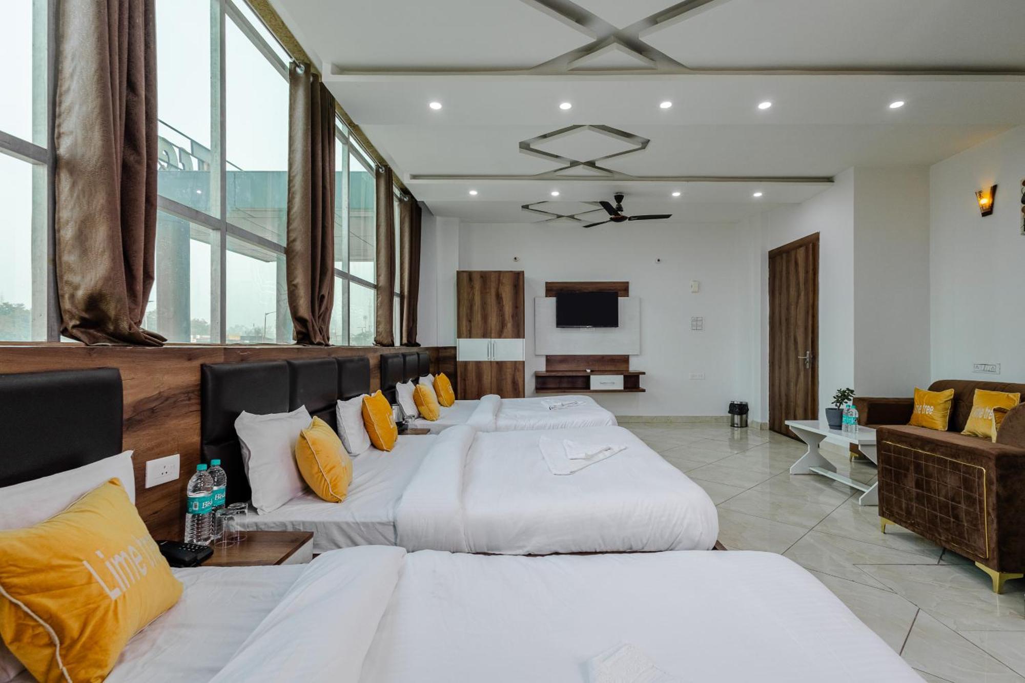Lime Tree Hotel And Banquet Vrindāvan المظهر الخارجي الصورة
