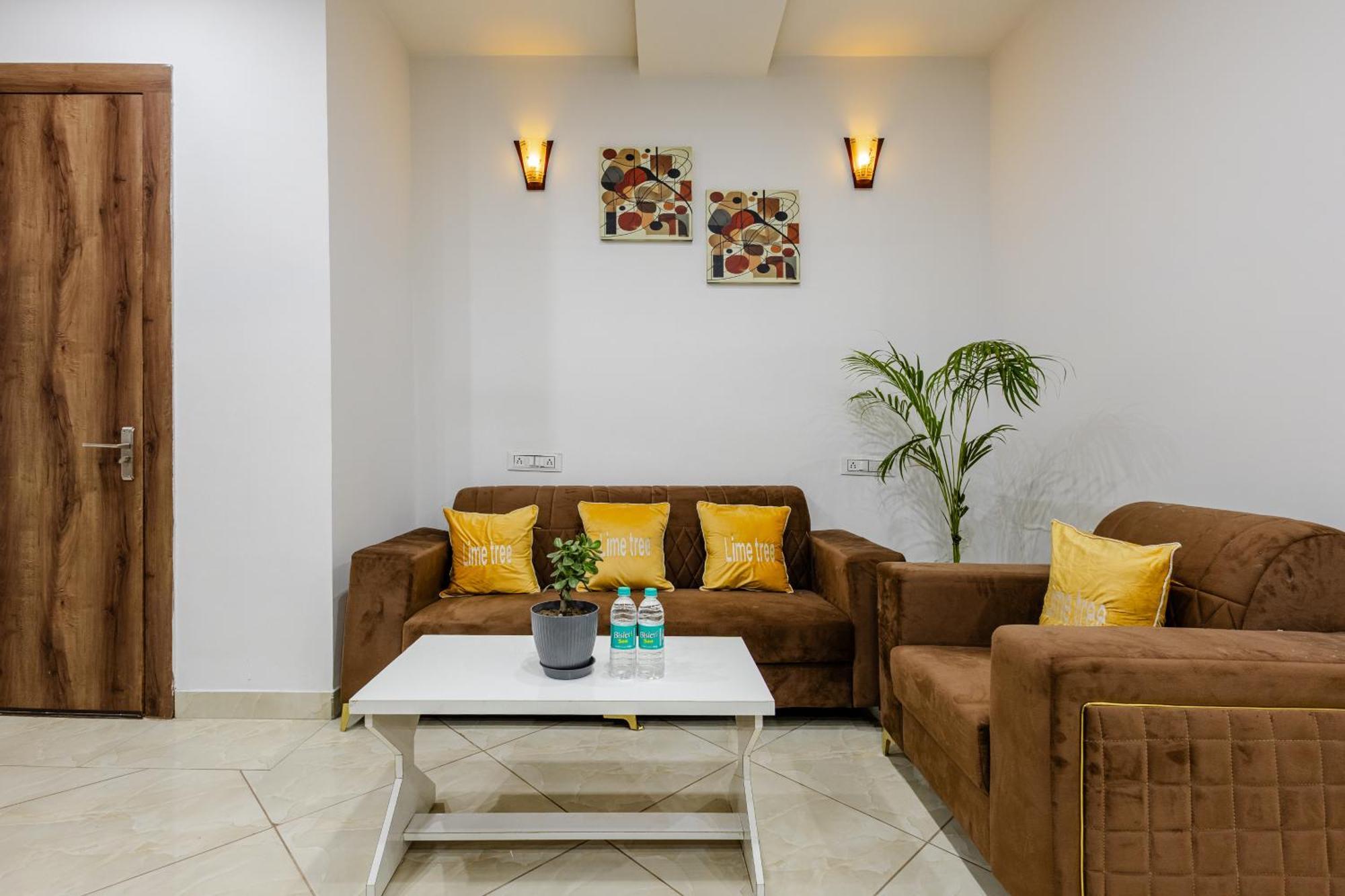 Lime Tree Hotel And Banquet Vrindāvan المظهر الخارجي الصورة