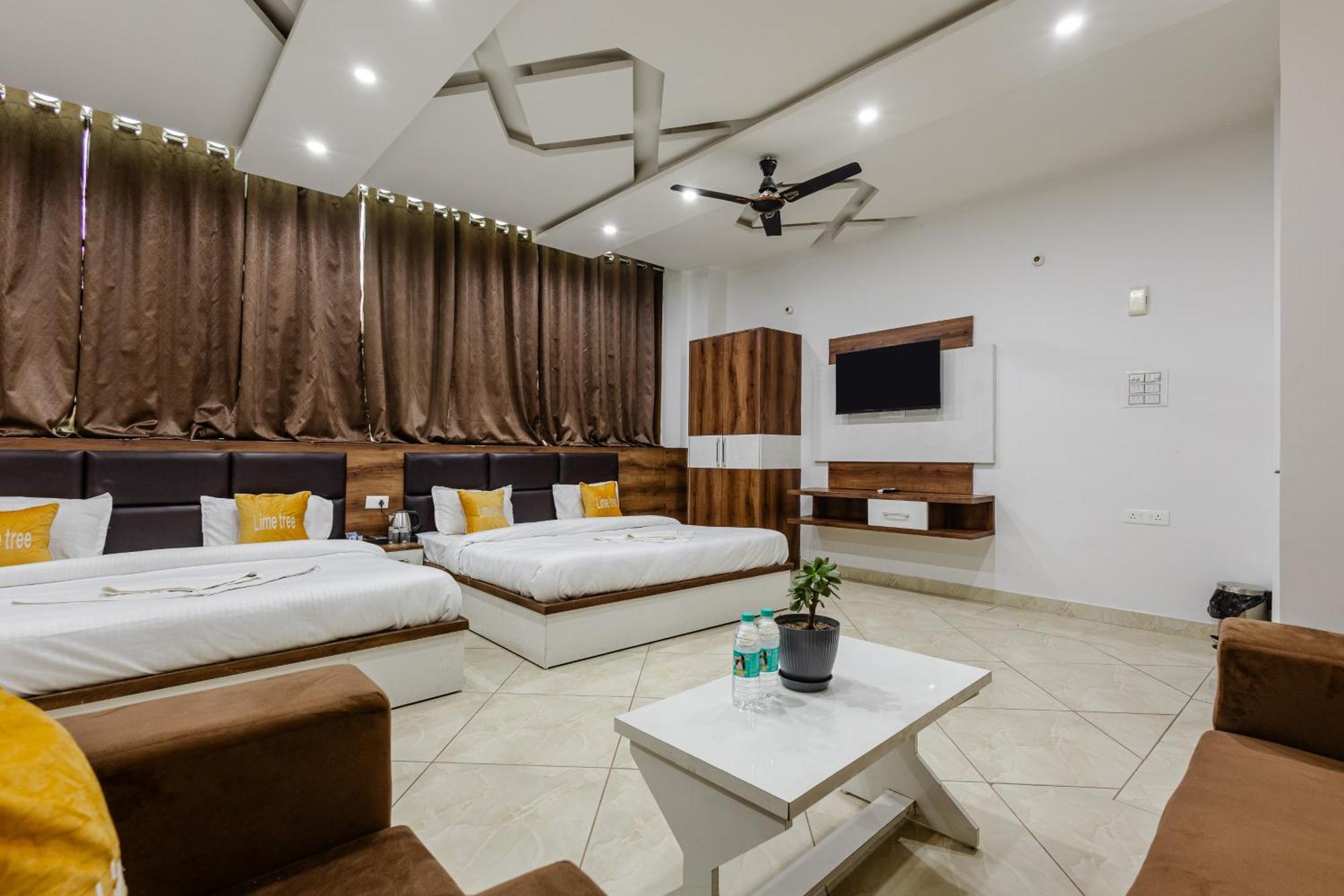 Lime Tree Hotel And Banquet Vrindāvan المظهر الخارجي الصورة