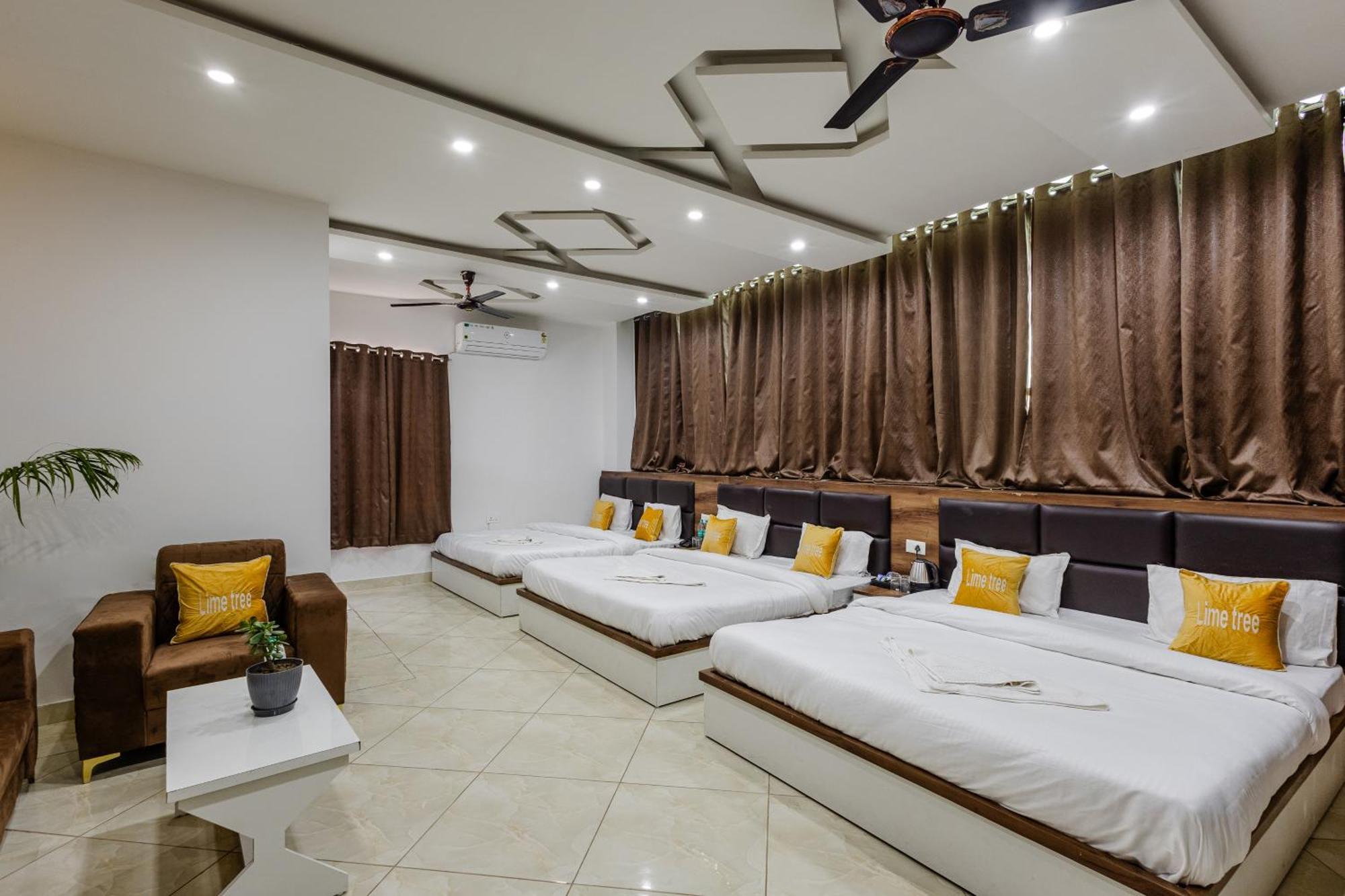 Lime Tree Hotel And Banquet Vrindāvan المظهر الخارجي الصورة