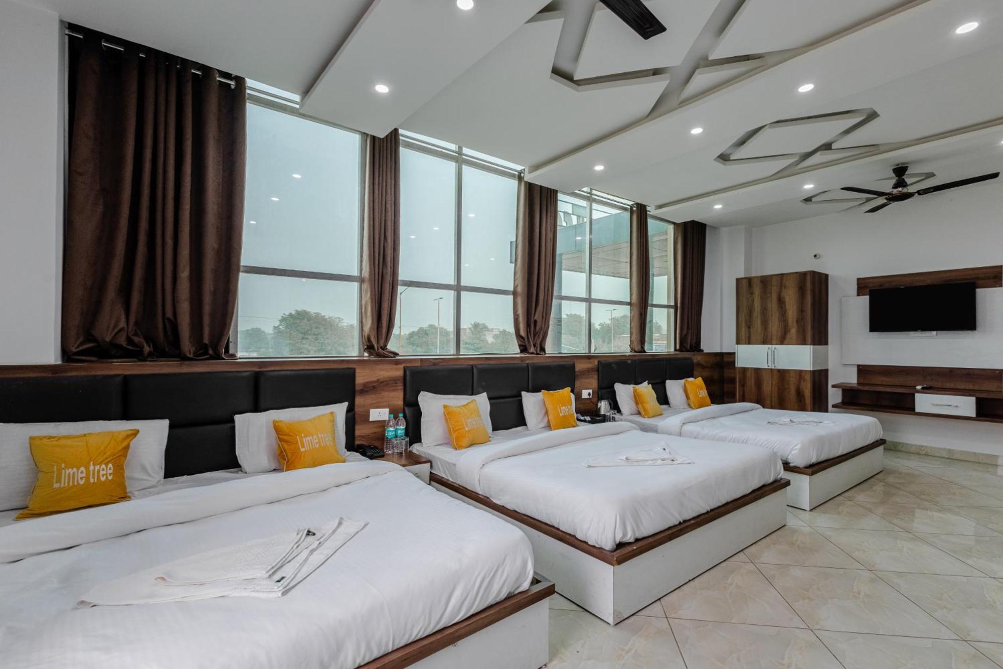 Lime Tree Hotel And Banquet Vrindāvan المظهر الخارجي الصورة